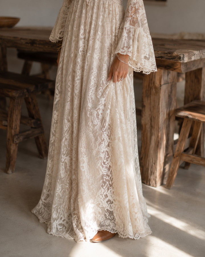 Rosalia | Robe Maxi à Décolleté en V et Manches Évasées
