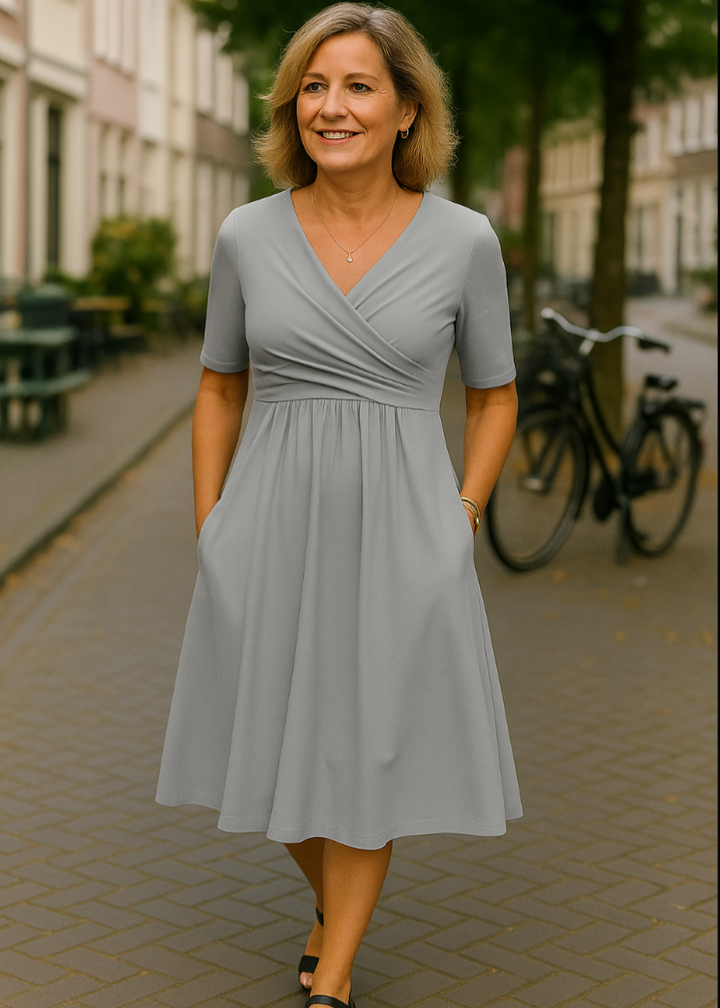 Nova | Robe Portefeuille Élégante