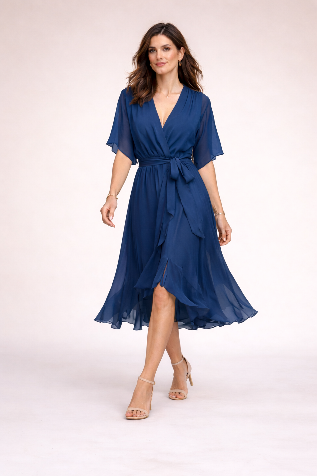 Monica - Robe en chiffon avec col en V