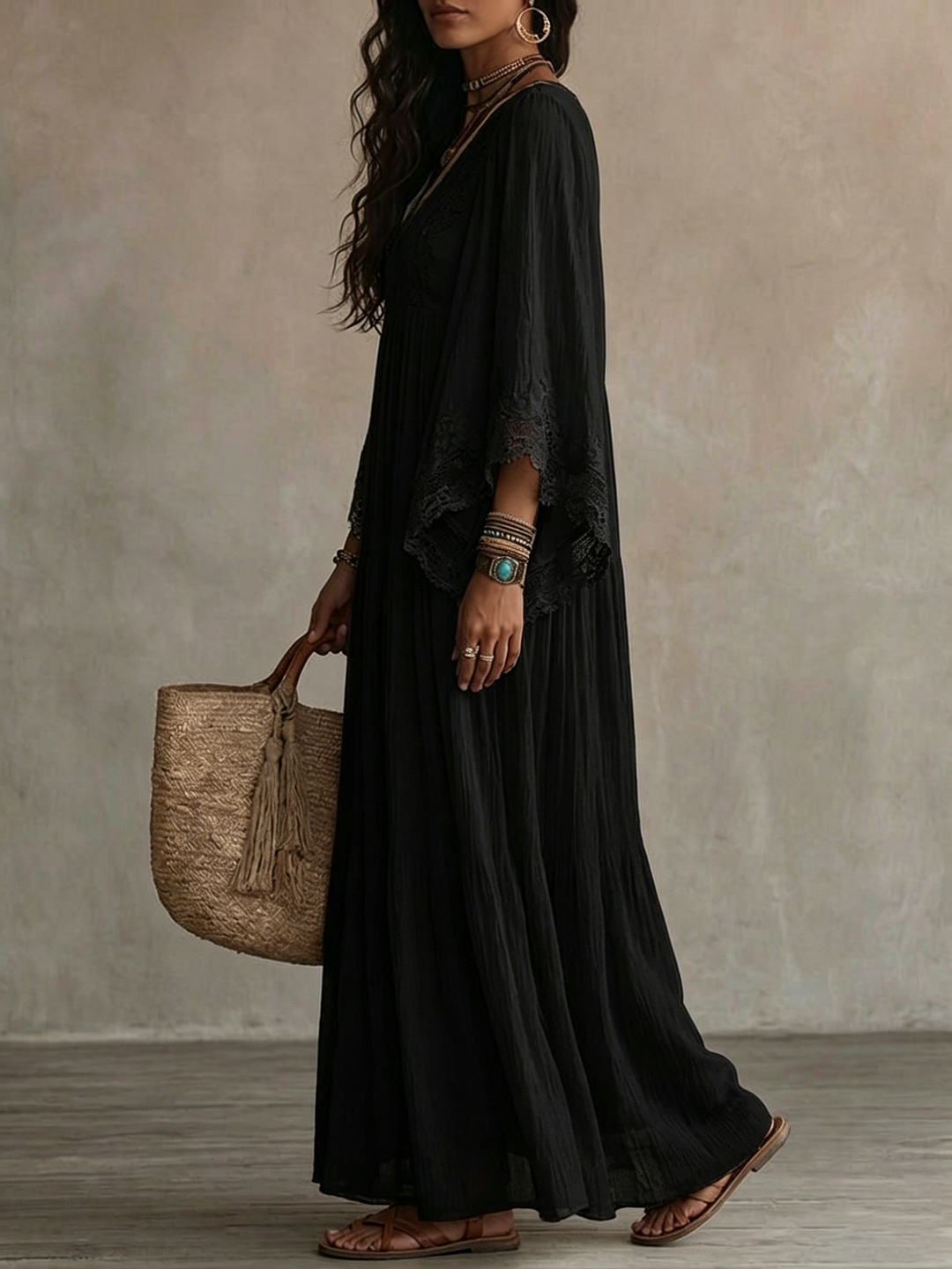 Celeste | Robe Longue à Manches Chauve-Souris et Dentelle